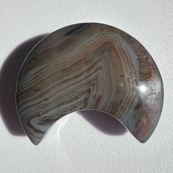 Brown Banded Agate Crystal‎ Moon Carving - Picture 4 of 13